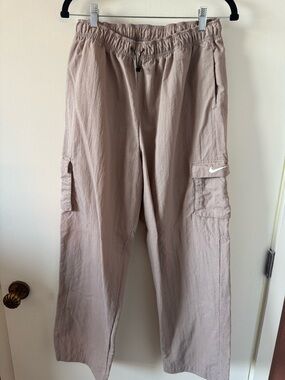Nike Women’s Cargo Pants - Light Taupe